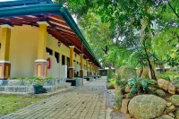 Miridiya Lake Resort فنادق في أنورادابورا