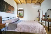 1841 Petrino Hotels in Erisos