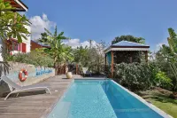 Gite la Tortue Bleue Piscine & Malendure - ที่มีสระว่ายน้ำ