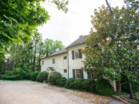 Thomas Rose Inn Hotels in Lewisburg