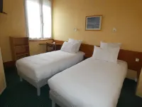 Hôtel de France Hotels in Saint-Martin-aux-Chartrains
