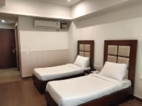 Royal Palm Resort Hotels in Hisar