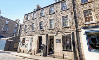 Joivy Thistle Street - Heart of the City 2-Bedroom Apt