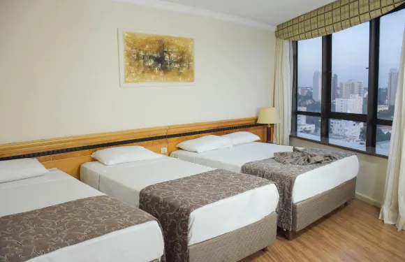 Golden Park 國際福斯酒店及會議中心 By Nacional Inn