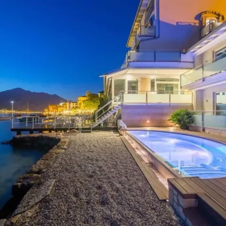 Hotel Vega