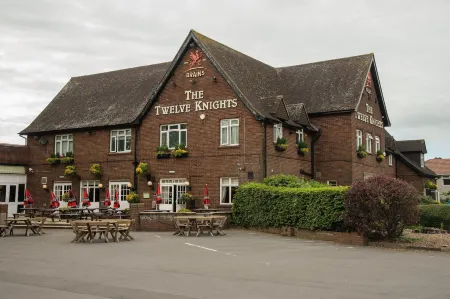 The Twelve Knights Отели в г. Порт-Тальбот