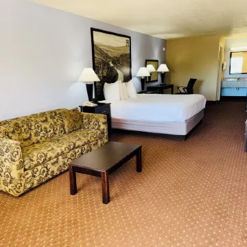 Hill Country Inn & Suites - New Braunfels / Gruene