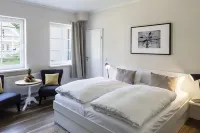 Strandhaus Ahrenshoop Hotels in Born