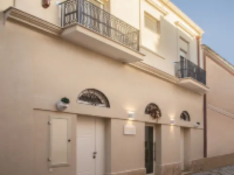 Filia Solis - Old Town Suites & Spa Hotels near Brindisi Train Station