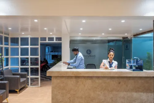 StayBird - Icon Bliss, An Apartment Hotel, Kharadi - Bed and Breakfasts