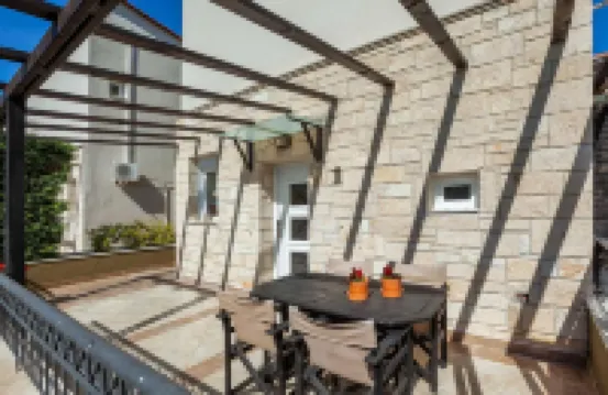 Sunny Villa Grande