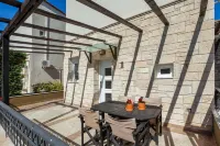 Kassandra的Sunny Villa Grande