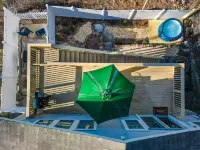 100 Year Old Southern Charmer ~HOT TUB~ Great Local