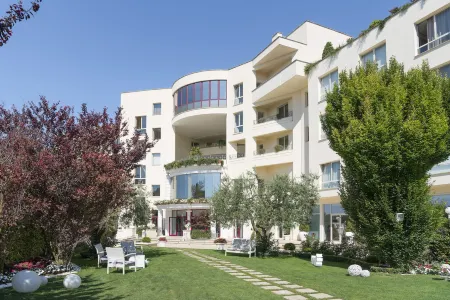 Grand Hotel Biffy Отели в г. Calore