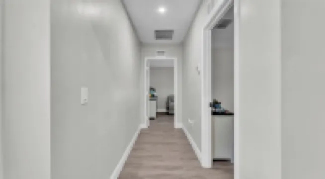 Modern Comfort, Pet Friendly, 2 King Beds