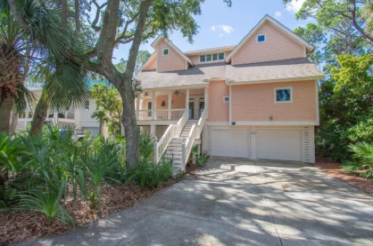 125 Ocean Creek Blvd Hotel di Fripp Island