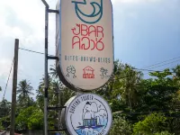 Surfing Tusker - Thalpe Hotels in Talpe