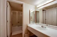 Timberlake Paradise, condo Timberlake A-4, on the shore of Payette lake.