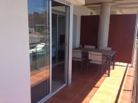 Magnificent 2 bedroom apartment for 7 people with marina and sea view