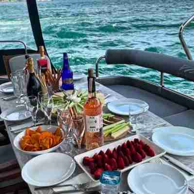 nova yachting Dining/Meeting Rooms