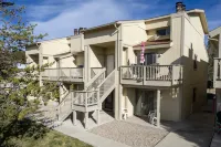 Heated Pool and Cozy Patio - Inviting Winter Park Haven Hotels in Tabernash