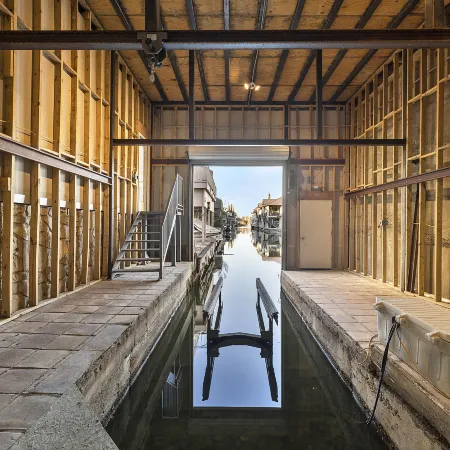 Luxury on Lake LBJ with Hot Tub Firepit & Boat Slip