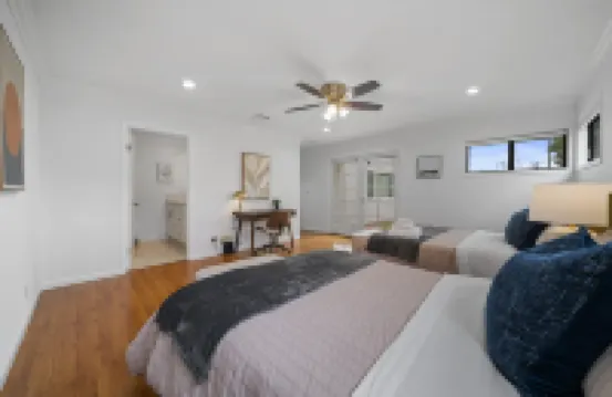 Cozy Bungalow with Private Backyard - Serene and Charming Retreat