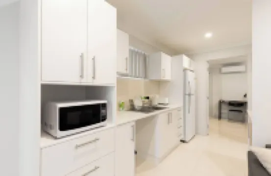 Smart Suites Self Check-in Apartments - 14 Freney Отели в г. 