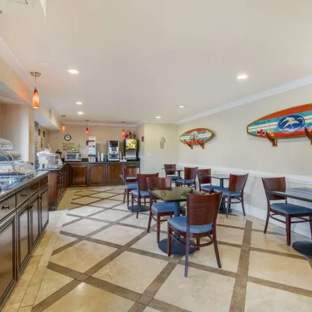 Best Western Plus Marina Shores Hotel