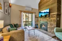 Holiday Valley Ski-In/Ski-Out Condo