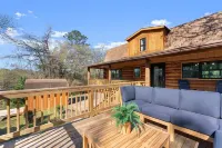 Family Friendly, Sleeps 11, Pets allowed!