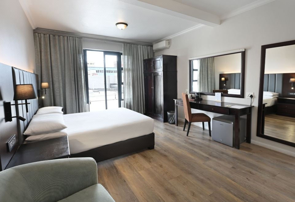 3. 포티스 호텔 캐..