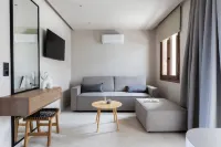 Niro Beachfront Living - Sea View