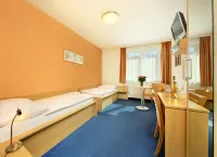 Penzion Krumlov - Massage Studio Hotels in Mirkovice