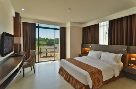 Kew Hotel Tagbilaran Отели рядом с достопримечательностью «КИДС ПАРК БОХОЛЬ»