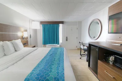 Oceans 2700 Hotels near Trader Joe's