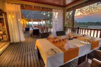 Divava Okavango Resort & Spa - bar