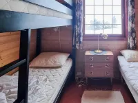 บ้านพักวันหยุดสำหรับ 6 คนใน แอเซรัล โรงแรมใน