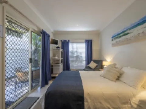 Beachhouse Bed and Breakfast Hotels in Redcliffe