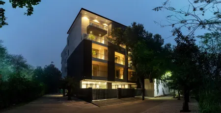 Perch Service Apartment-MG Road Отели рядом со станцией Gurgaon Railway Station