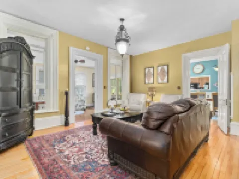 Braywood Inn Hotels in Oshkosh