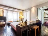Loogchoob Homestay Отели рядом с достопримечательностью «Башня Bobae»