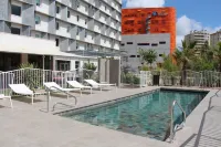 AC Hotel Marseille Prado Velodrome - Pools