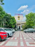 Saibaba International Supreme Hotel - parking