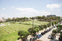 Spacious and sunlit seaside flat