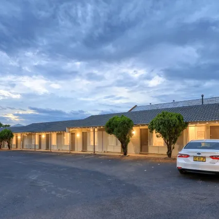 Coachman Hotel Motel