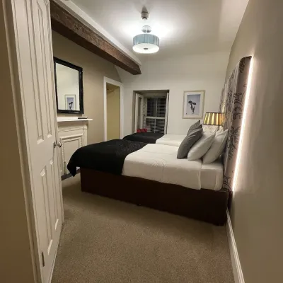 7 Boutique Hotel Hotels near Shop Street