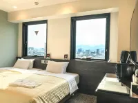 HOTEL LiVEMAX Hiroshima Funairimachi Riverside Các khách sạn gần JR Itsukaichi Station