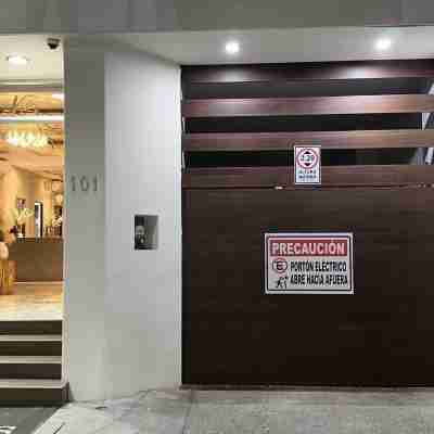 Zen Suites by Regente Hotel Exterior