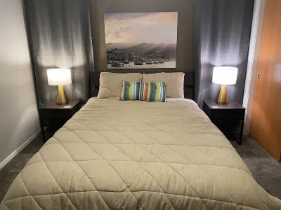 Ashley’s Relaxing Private Hideaway - Recharge! Reconnect!  @ I-5 Exit 670